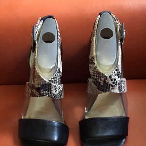 Jones of New York sandal